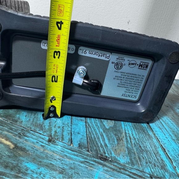 Harry Potter Platform 9 3/4 Scentsy Warmer Full Size Brand New Discontinued - Picture 15 of 16